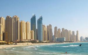 Playa Dubai skyline