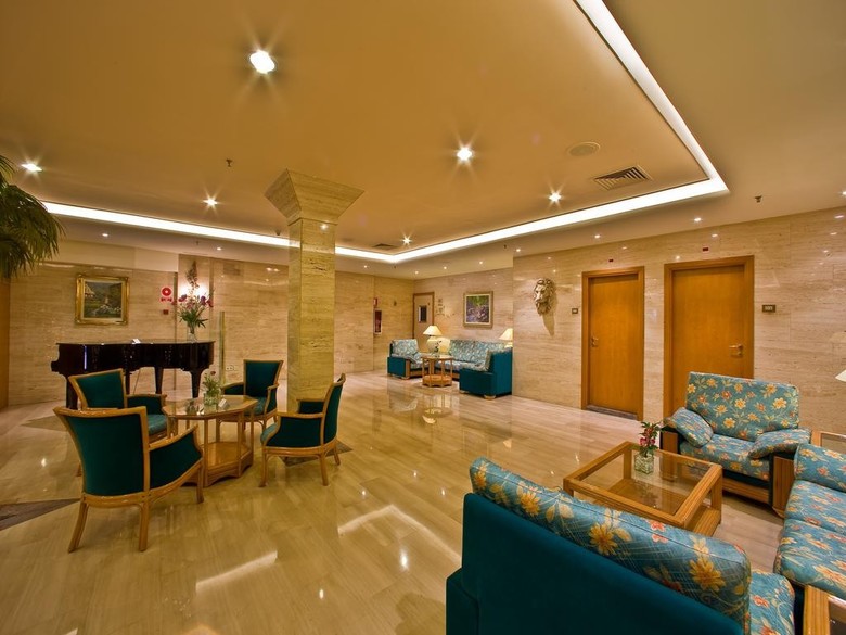 Hotel Lleo