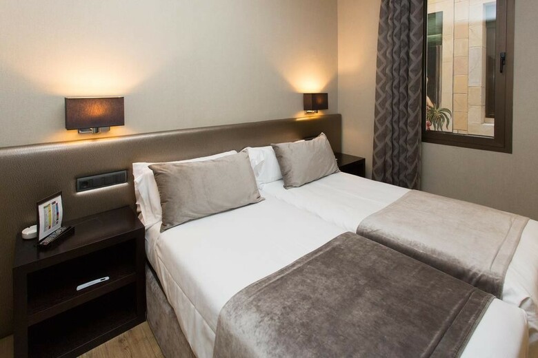 Hotel Catalonia Portal de L��ngel