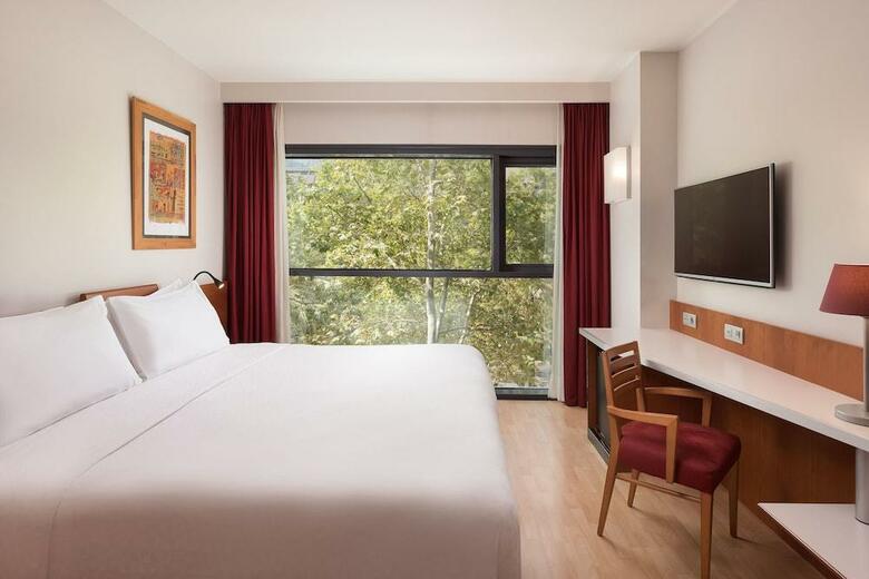 Hotel Four Points By Sheraton Barcelona Diagonal