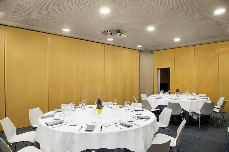 Hotel Four Points By Sheraton Barcelona Diagonal