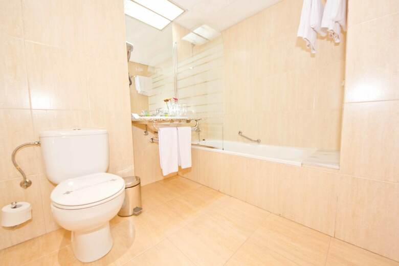 Aparthotel Atenea Vall�s