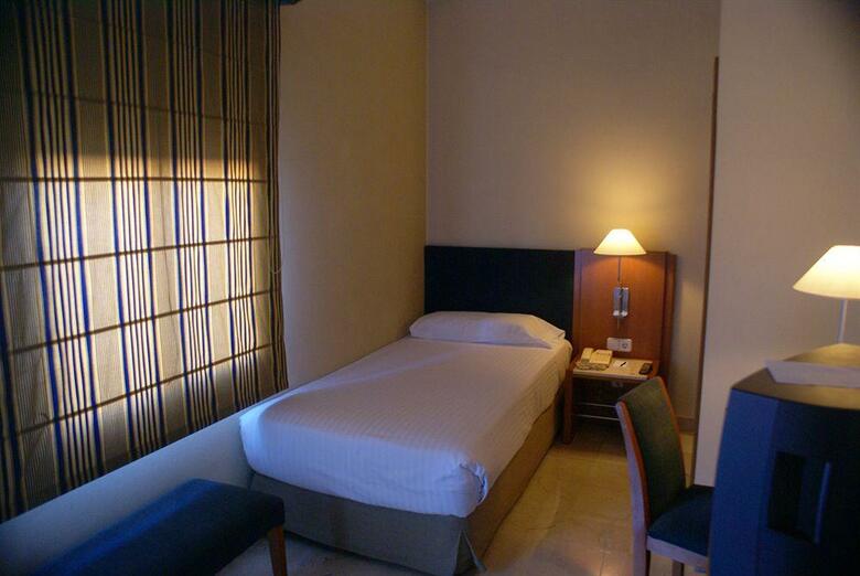 Hotel Mercure Barcelon Condor