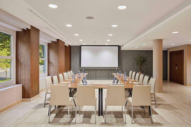 Hotel NH Madrid Nacional