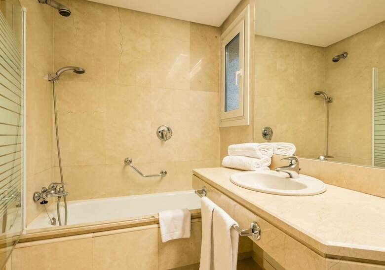 Hotel Ilunion Pio XII