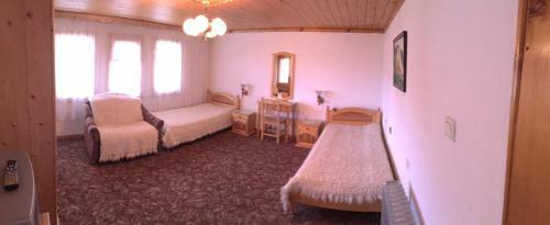 Hostal Guestrooms Sekvoia