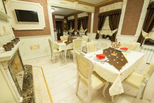 Hostal Guesthouse Versailles