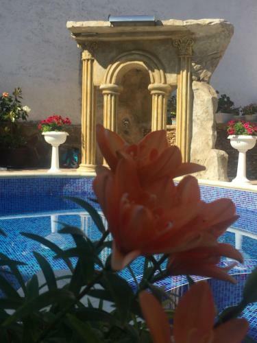 Hostal Guesthouse Versailles