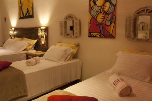 Hostal Pousada De Charme Emirados