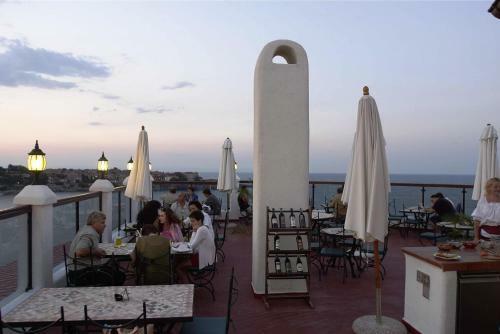 Hotel Parnasse