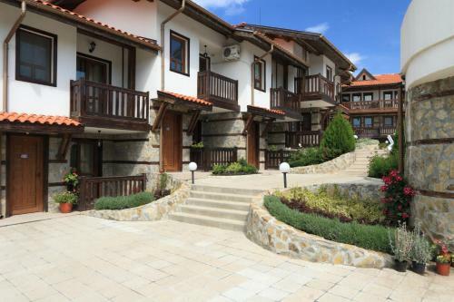 Pearl Apartments