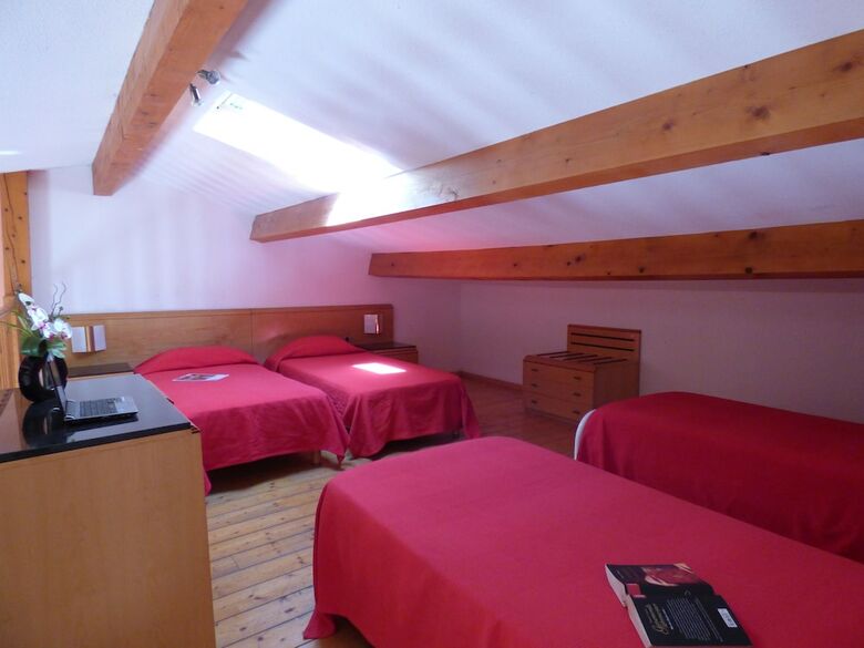 Hotel Court'inn Suites