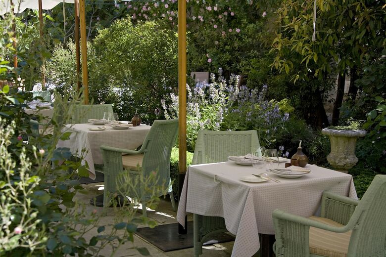 Hotel La Mirande