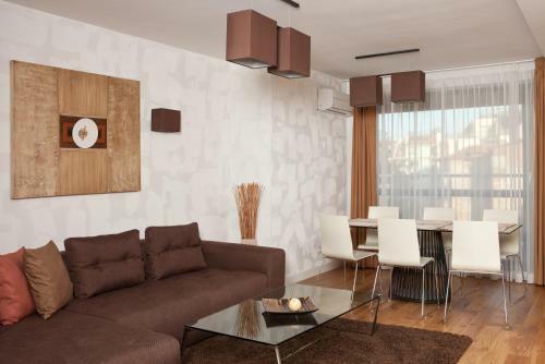Cleves Boulevard Residence Corporate & Leisure Apartments