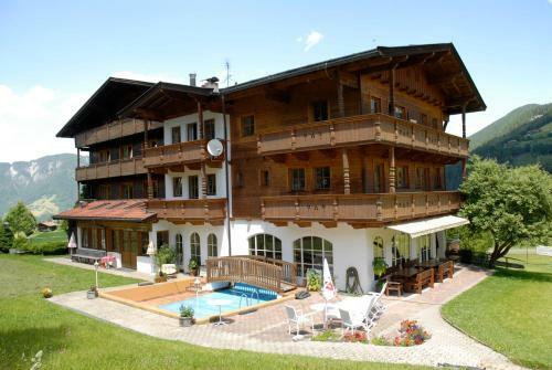 Hotel Pension Luzenberg