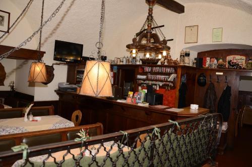 Hostal Gasthaus Hinterbr�hl