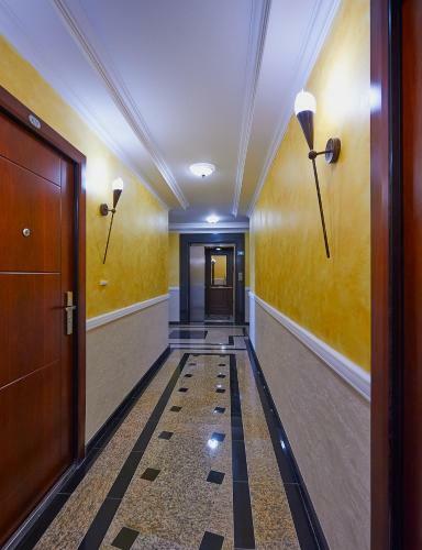 Rose Gardens Apartments