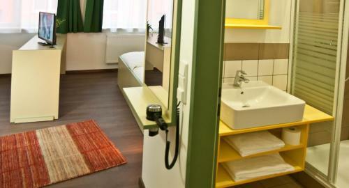 Winrooms Seminar Hotel & Apartments