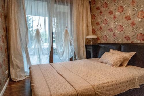 Tenerra Lux Apartment