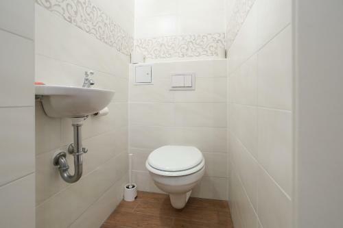 Vintage Apartments Sch�nbrunn