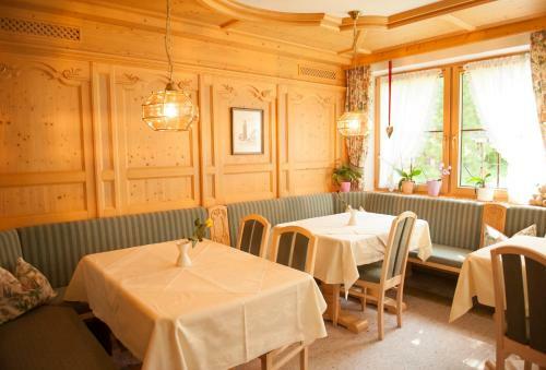 Hostal Pension Iris