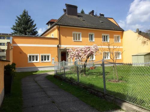 Hostal Salzburgrooms