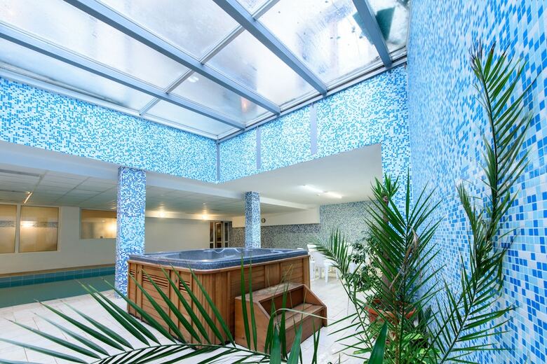 Kap House Family Hotel