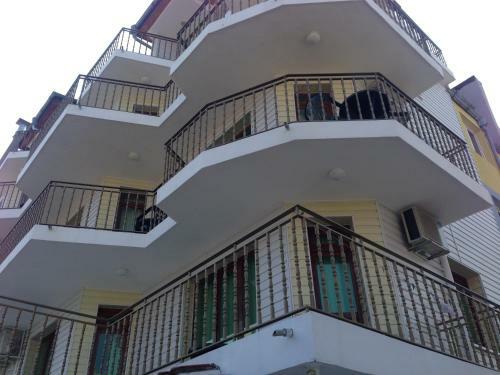 Hostal Gloria Holiday House