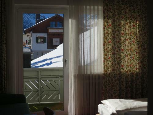 Bed & Breakfast Pension Churlis