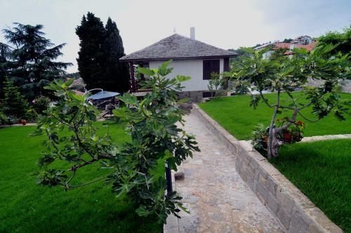 Villa Estate