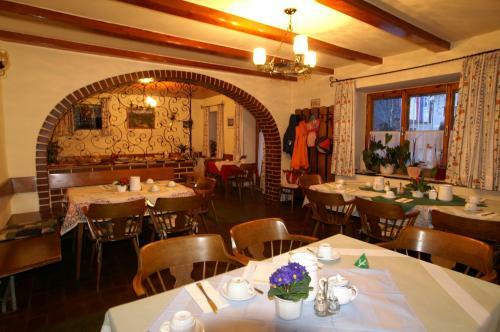 Posada Gasthof Zur Post