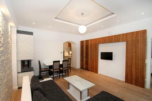 Aurellia Serviced Apartments