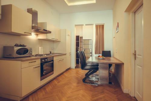 Aurellia Serviced Apartments