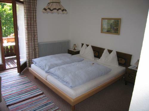 Hostal G�stehaus Sonnenwinkel - Villa R�sler