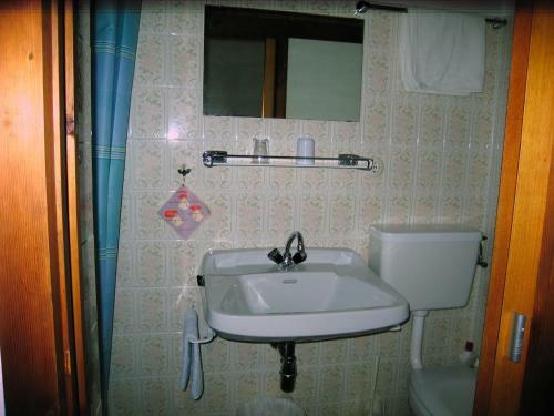 Hostal G�stehaus Sonnenwinkel - Villa R�sler
