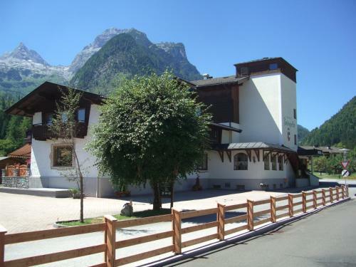 Salzburgerhof Jugend- Und Familienhotel