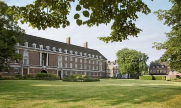 Hotel Devonport House