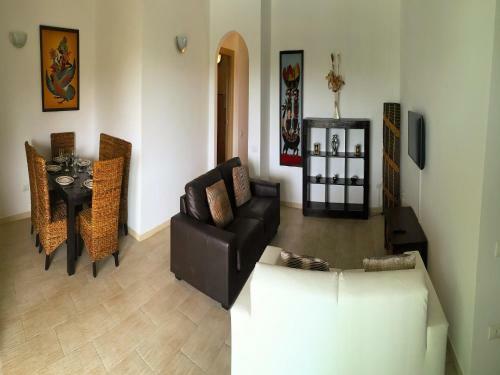 Djadsal Moradias Apartment