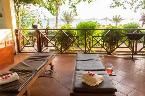 2 Bedroom Beachfront Apartment - Porto Antigo 2