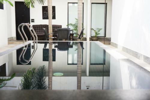 H Hotel Cambodia