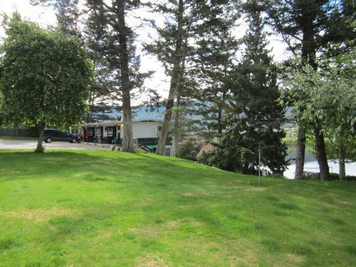 Lakeside Motel