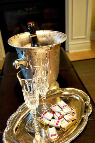 Hostal Luisa's Suite Retreat