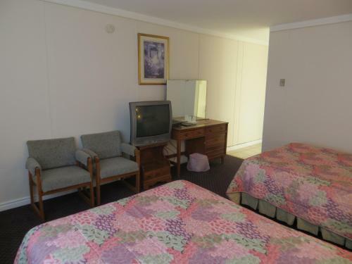 Motel Peterboro Express Inn
