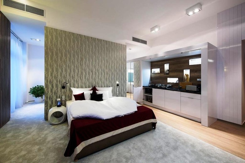 Hotel Karoly Corner Residences