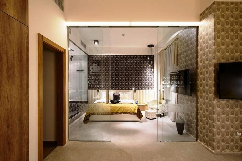 Hotel Karoly Corner Residences