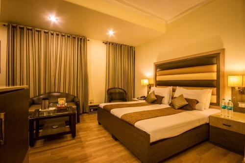 Hotel Suncourt Yatri