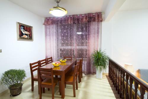 Zhangjiajia Hoilday Villa