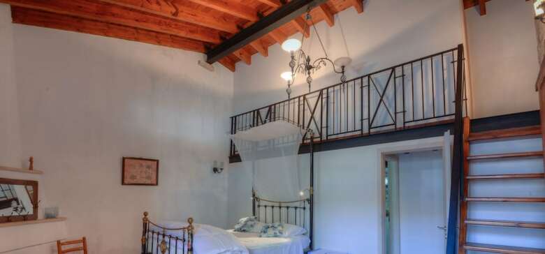 Hostal Komi Lofou Traditional House