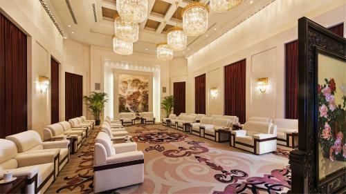 Suzhou Jinji Lake Grand Hotel