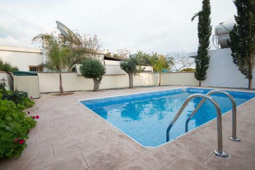 Makronissos Beach Villas